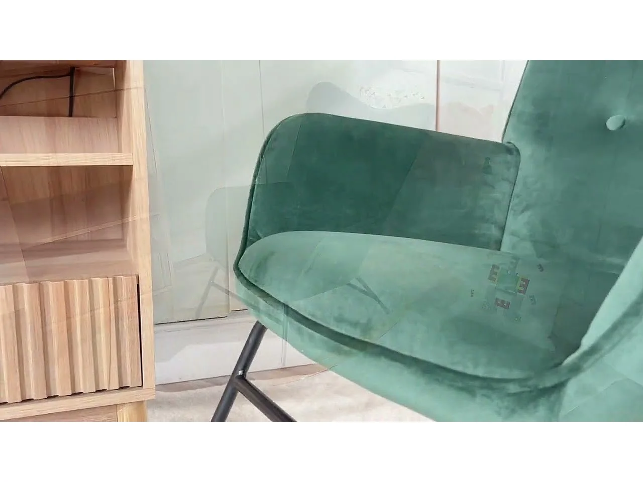 URBAN MEUBLE Fauteuil à bascule Scandinave velours vert pieds en bois foncé