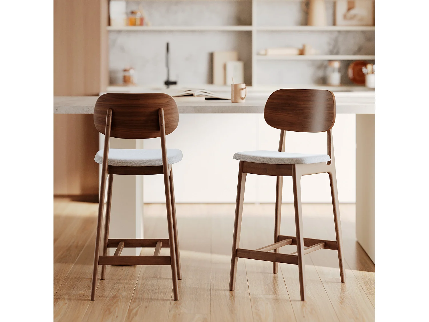 Set di 2 sedie da bar 66 cm in legno e tessuto bouclé grigio chiaro - Charlize