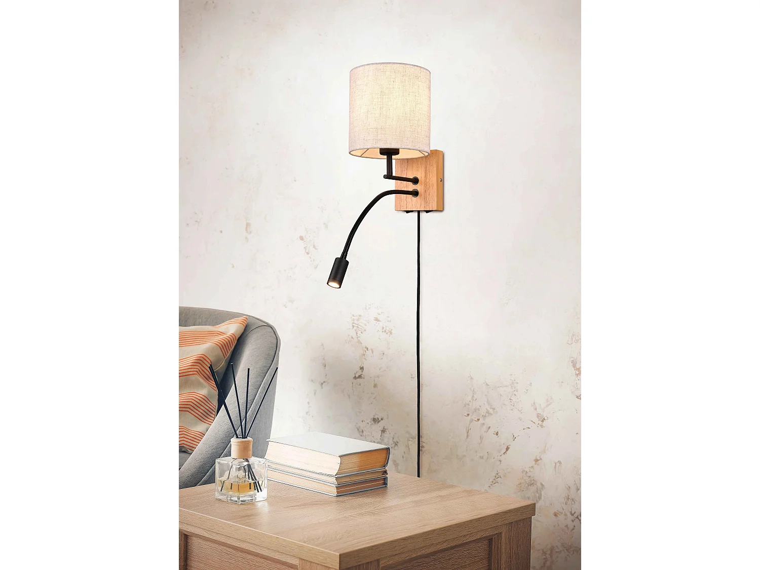 Applique con lampada da lettura, metallo e legno, nero, L 18 cm, Nilam