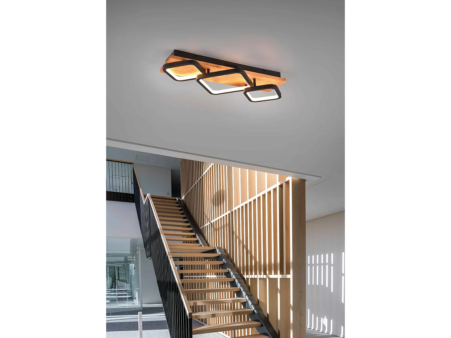 Plafoniera LED 3 quadrati, base in legno, nero, L 67 cm, Rama