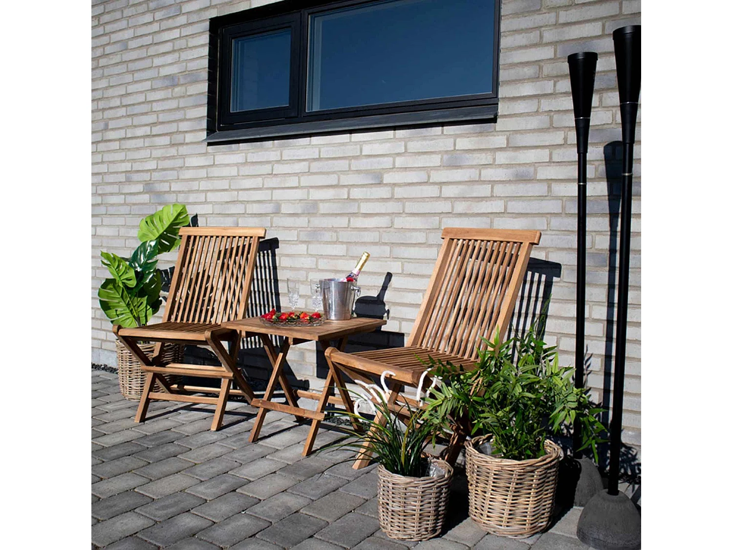 Table de jardin carrée 50 cm + 2 chaises en teck