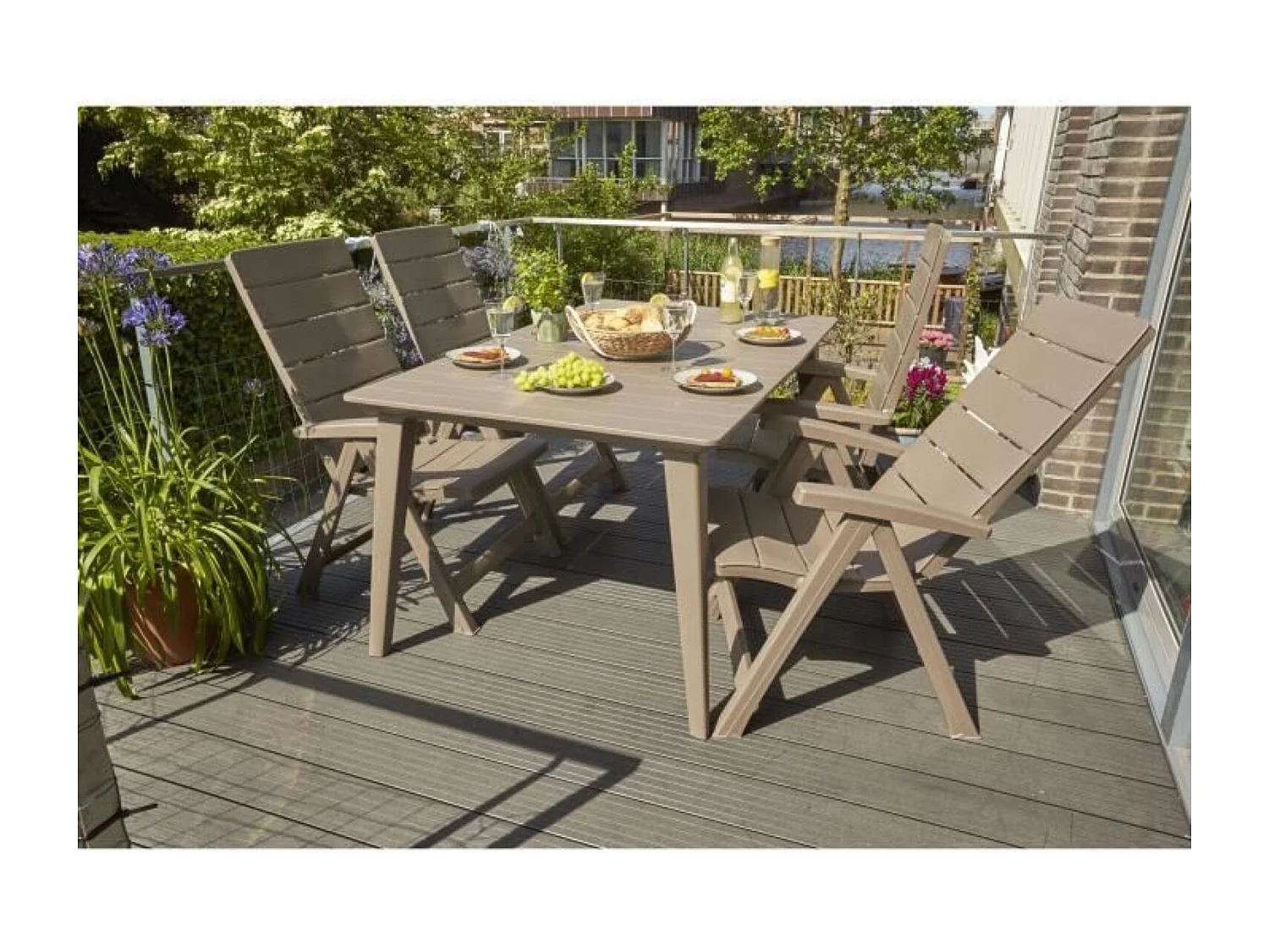 Rechteckiger Gartentisch aus Kunstharz für 6 Personen 160 cm – Cappuccino