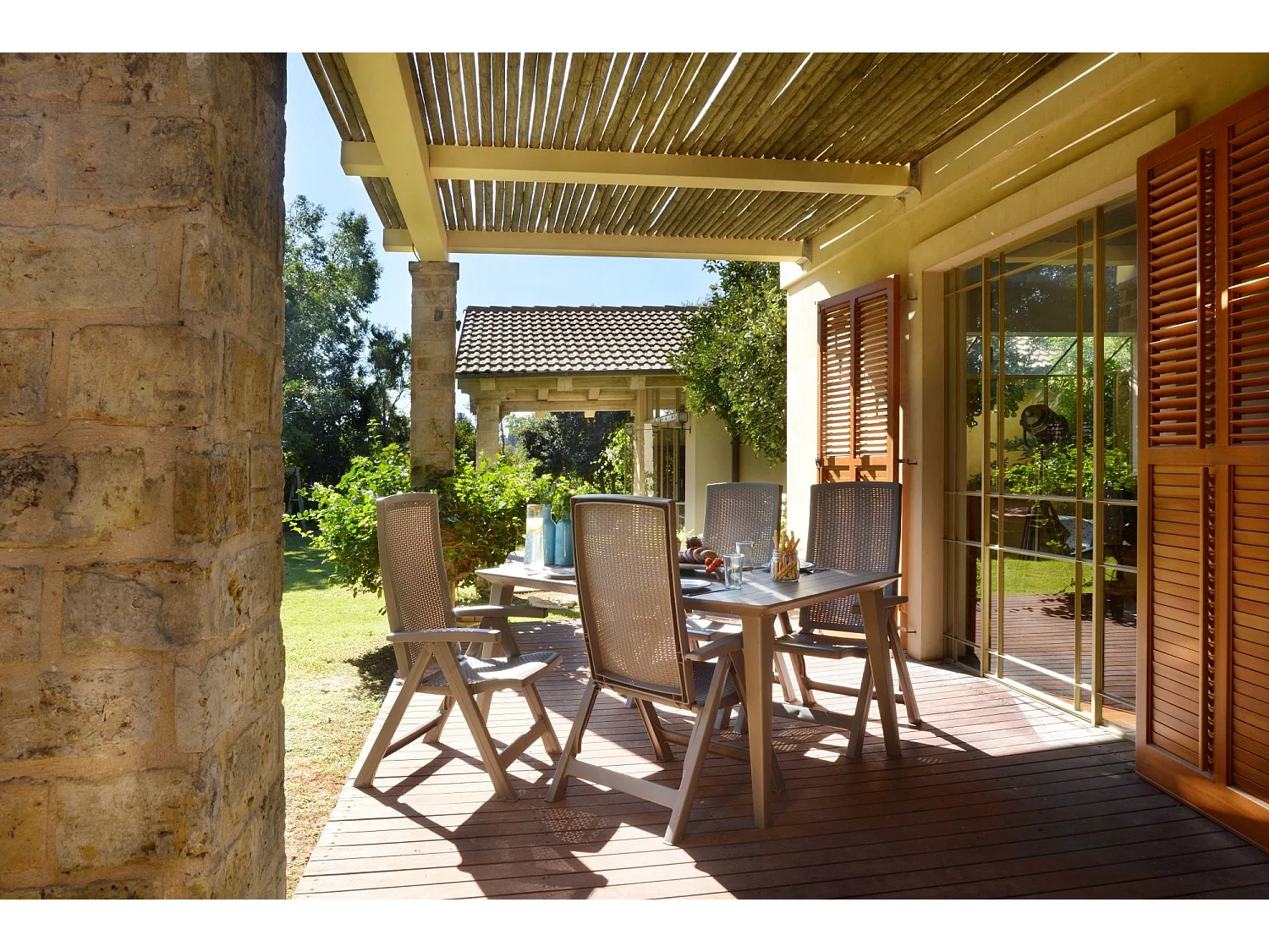 Table de jardin - rectangulaire 160cm - cappuccino - en résine - 6 personnes - Lima -Allibert by KETER