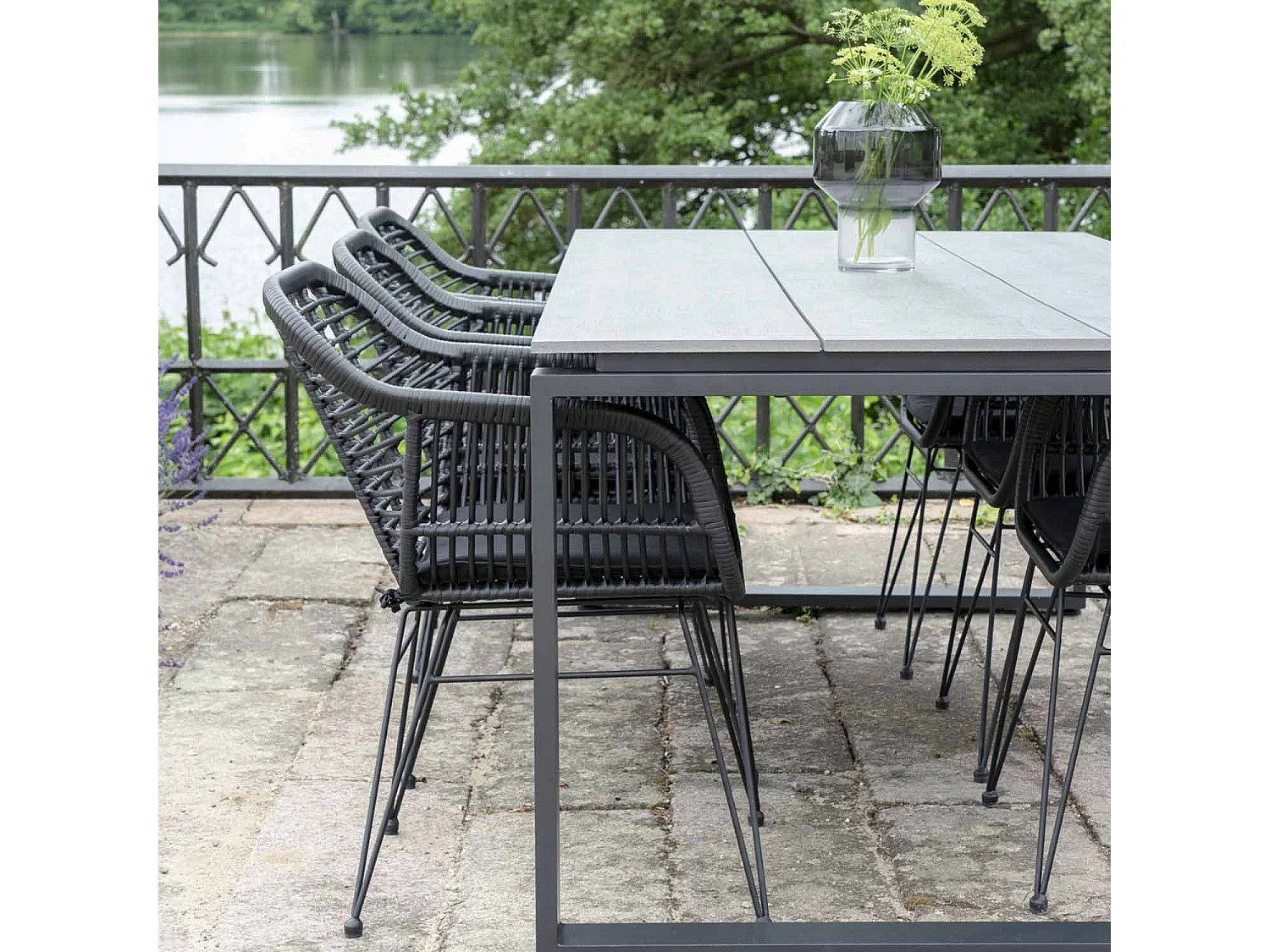 Table de jardin 210 x 100 cm + 6 fauteuils
