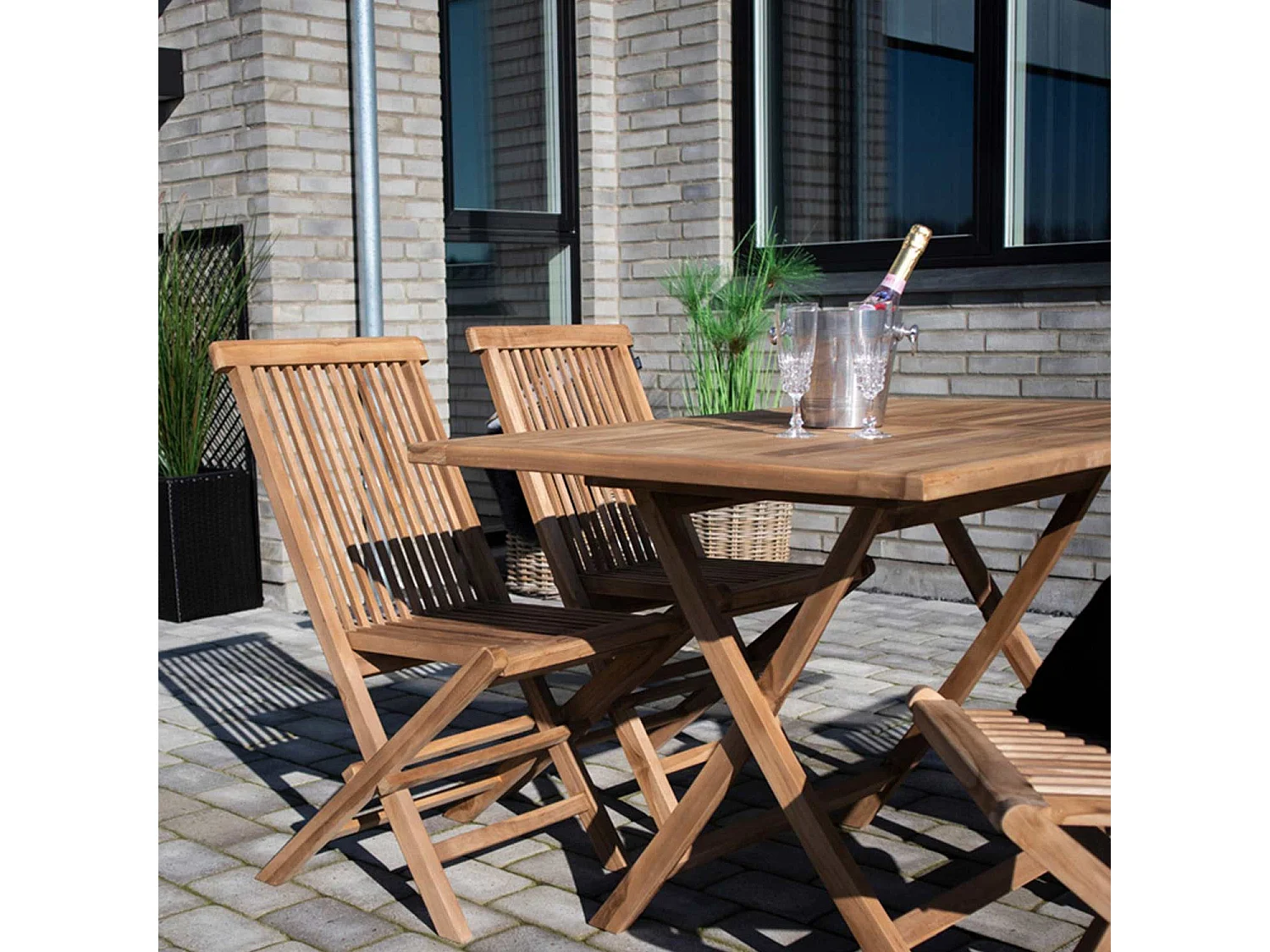 Table de jardin 120 x 80 cm + 4 chaises en teck