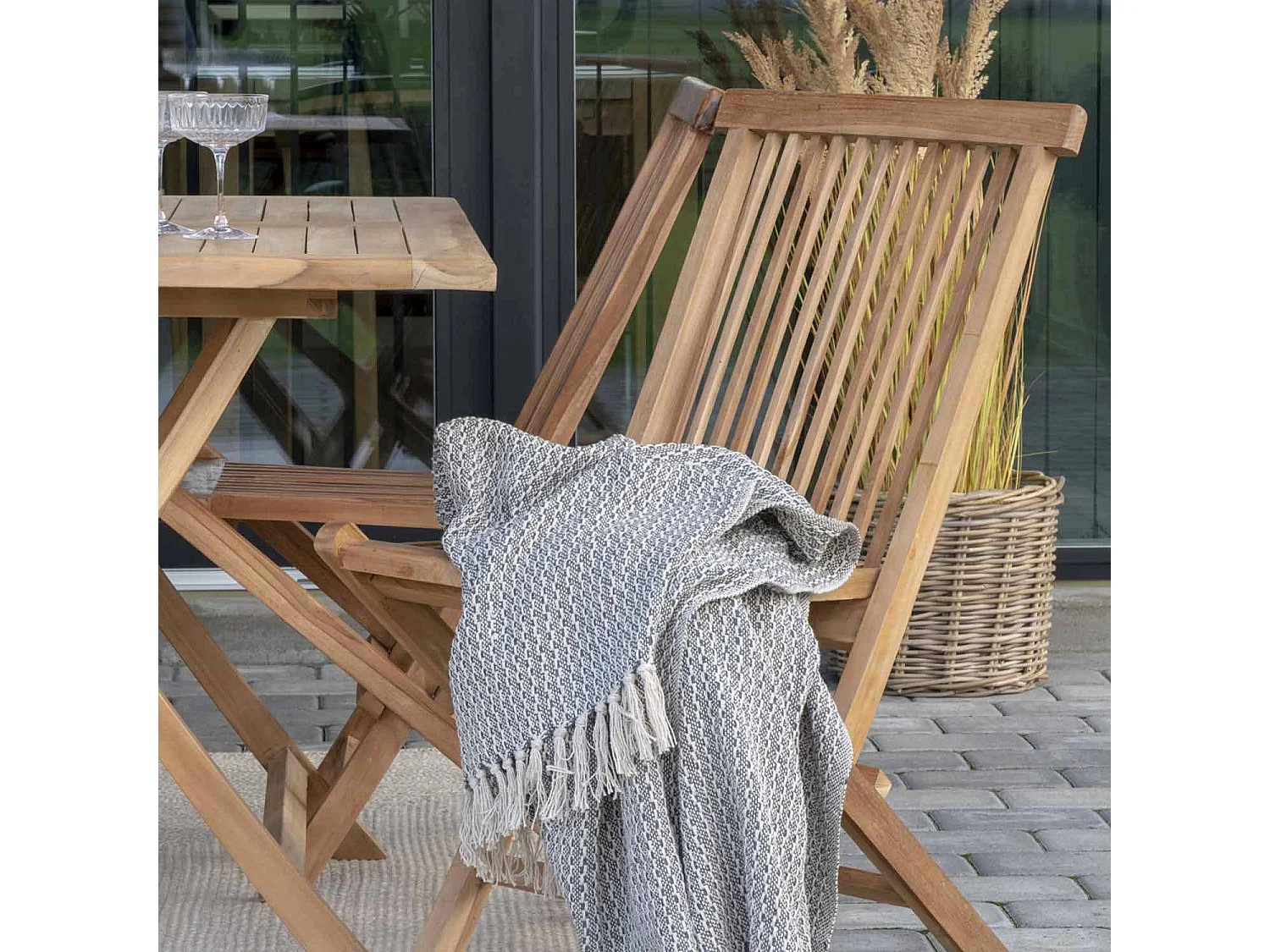 Table de jardin 120 x 80 cm + 4 chaises en teck