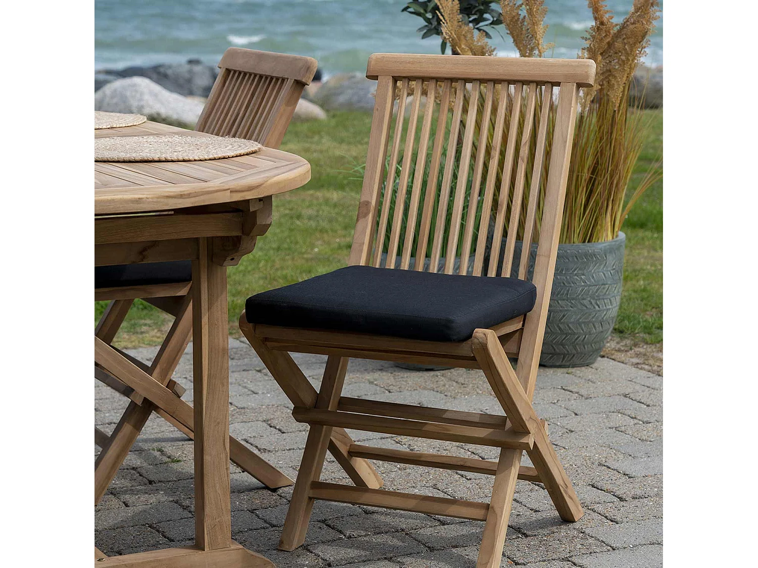 Mesa de jardín de 120 cm + 2 sillones de teca