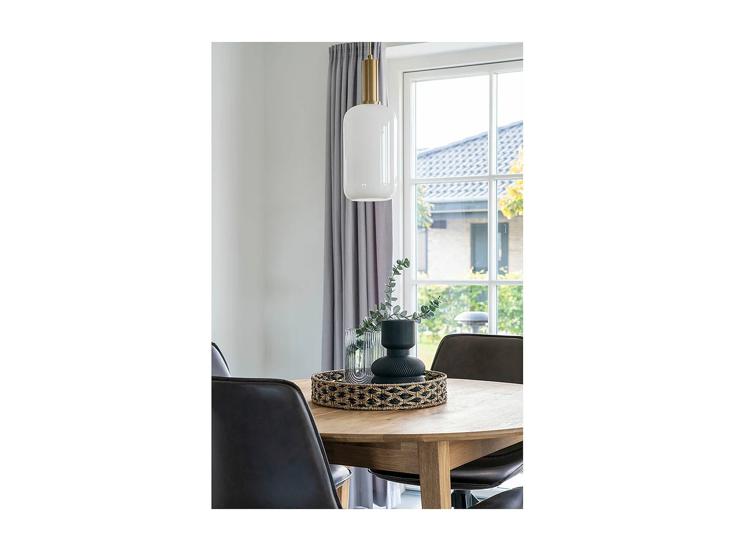 Platte rund aus Seegras, Schwarz und Braun, Ø 38