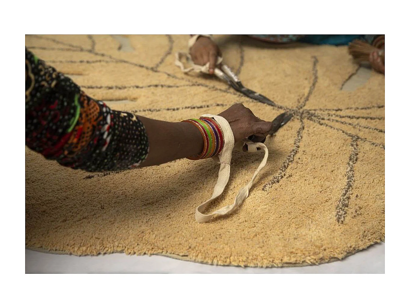 Tapis en forme de feuille pour salon Monstera Lorena Canals Originale Naturel Fait main Ta