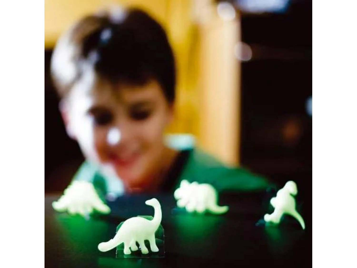 8 dinosaures 3D phosphorescents 4M