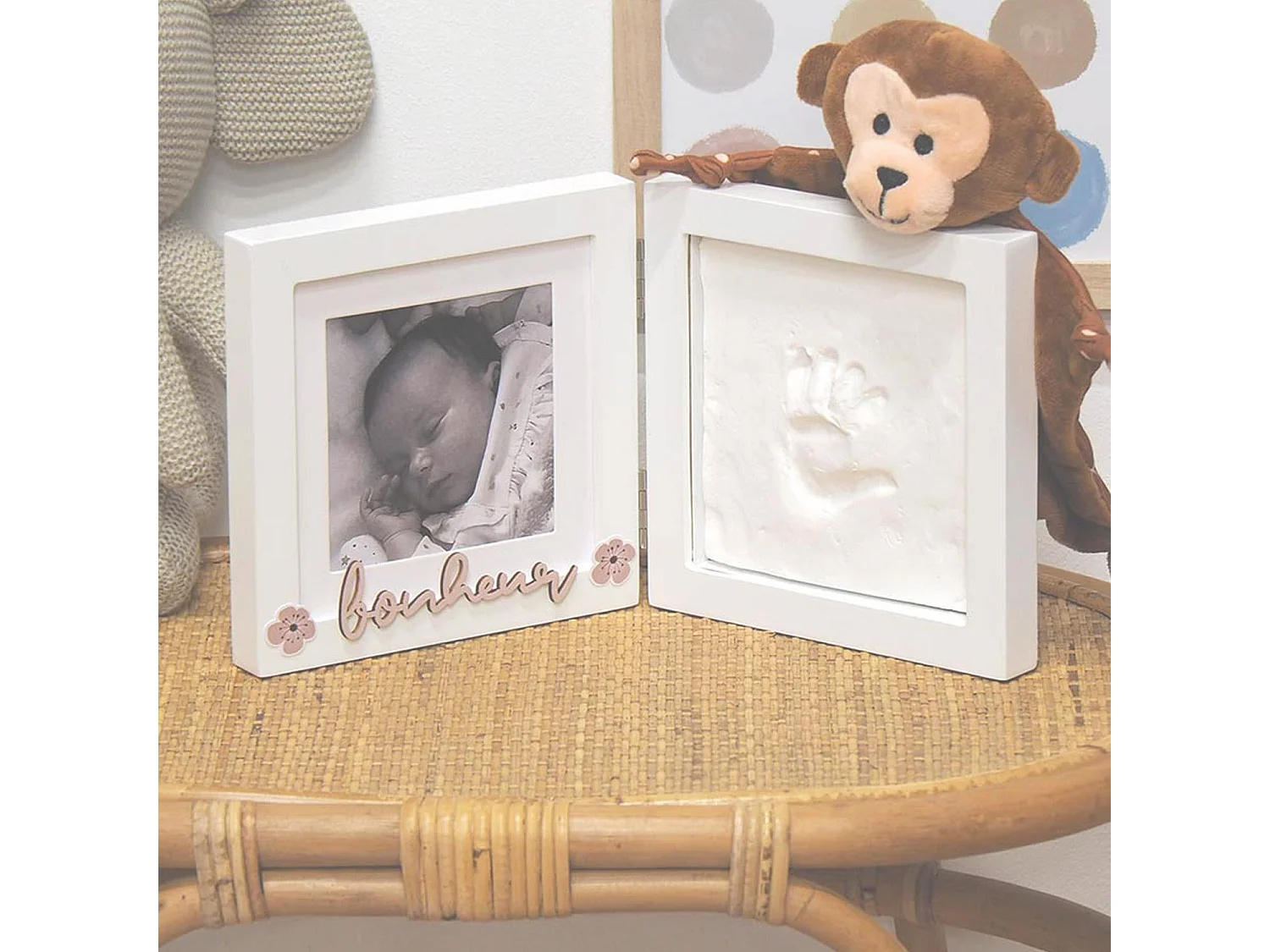 2 babyfoto- en voetafdruklijsten