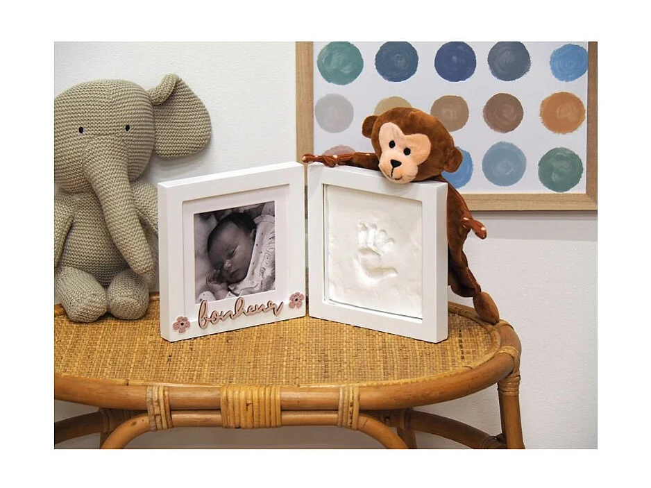 2 babyfoto- en voetafdruklijsten