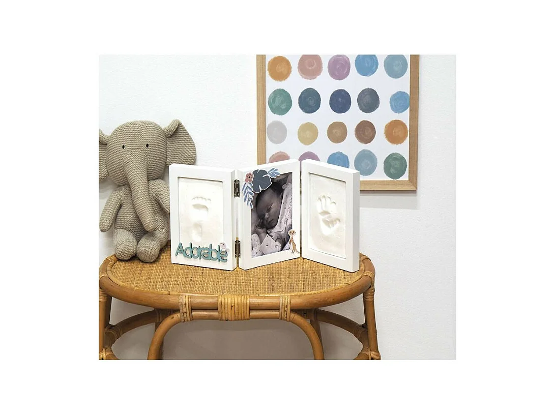 3 cadres photo et empreintes bébé