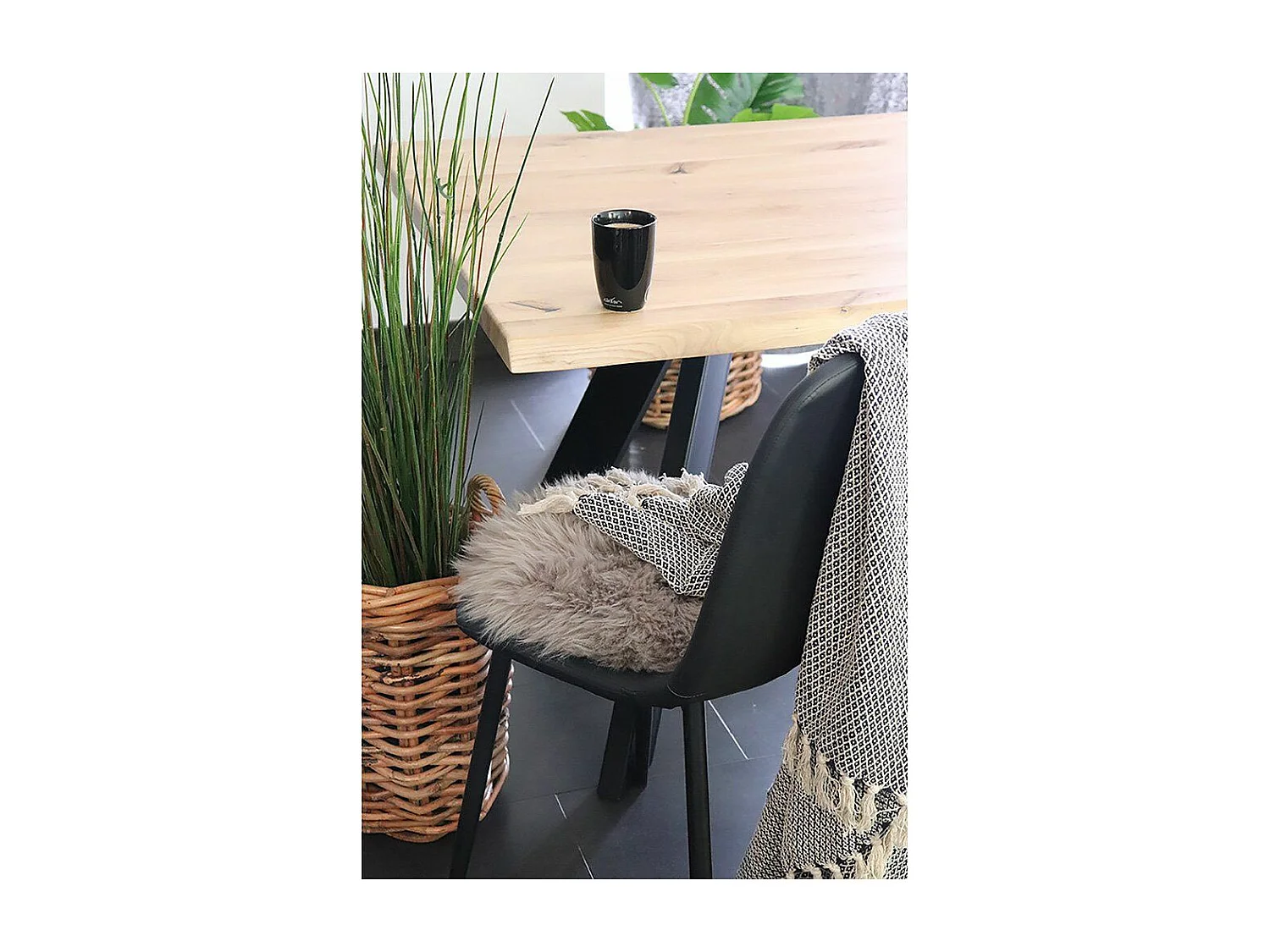 Assise en peau d'agneau marron - 35 cm