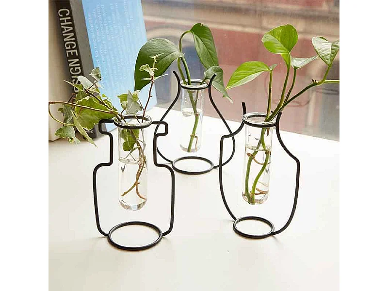 IJzeren vaas - amfora soliflore - industriële stijl