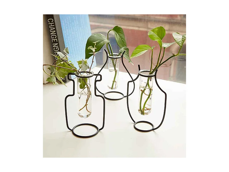 Vase en fer - soliflore amphore - style industriel