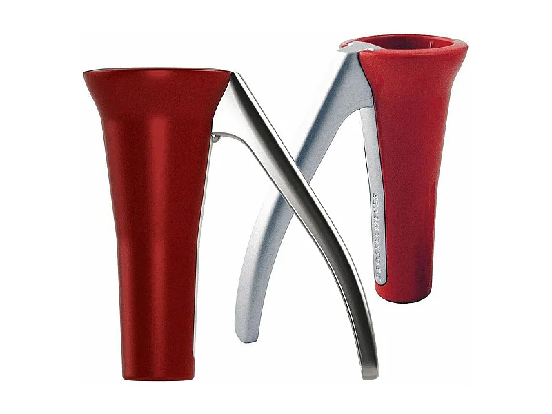 2 casse-noix coniques laqués rouges