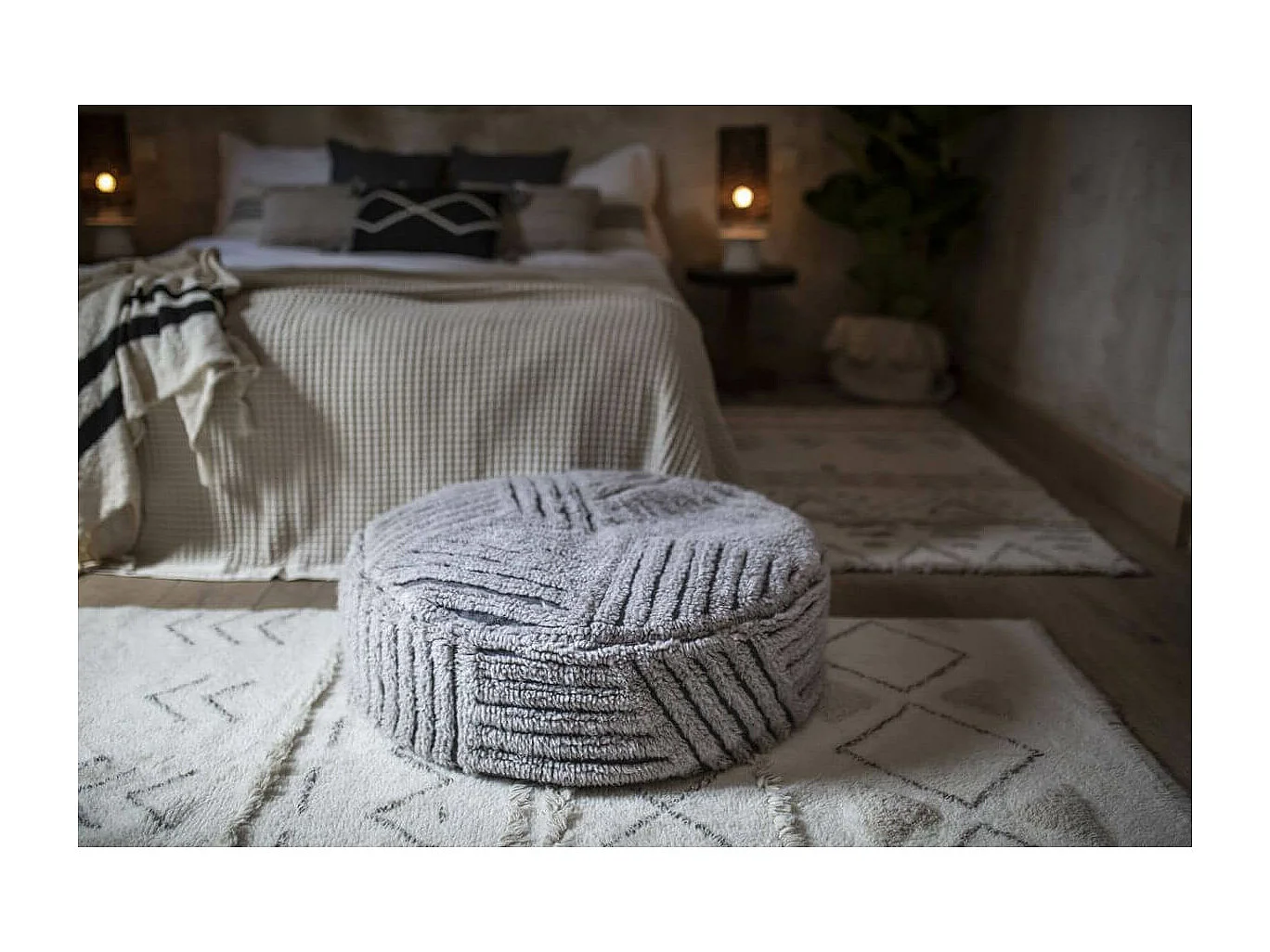 Alfombra bohemia beige con dibujos 140 x 200 cm