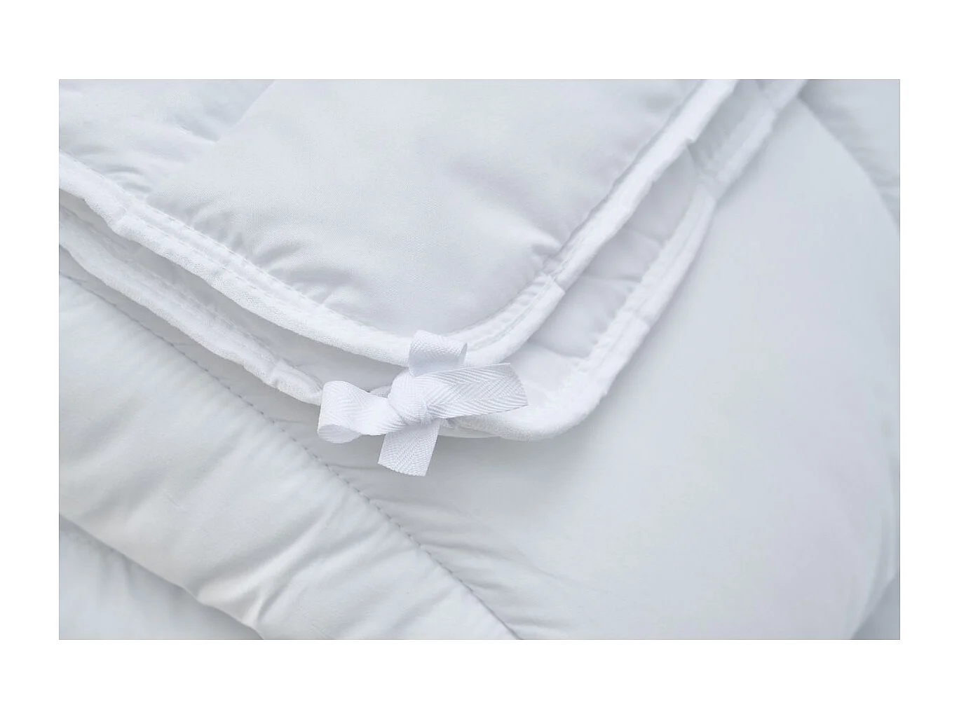 Couette 4 saisons 3en1 220x240cm