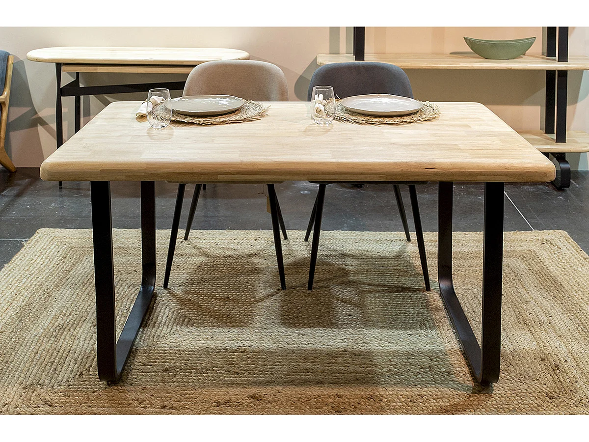 Table à manger, table de repas rectangulaire en bois coloris chêne nordique, pieds en métal coloris noir - Longueur 140 x profondeur 80 x hauteur 76 cm