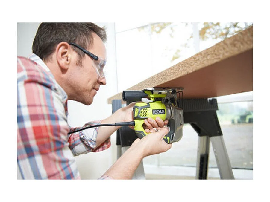 Pendeldecoupeerzaag 680 W RYOBI RJS1050-KA5 - Pendelbeweging 4 Posities