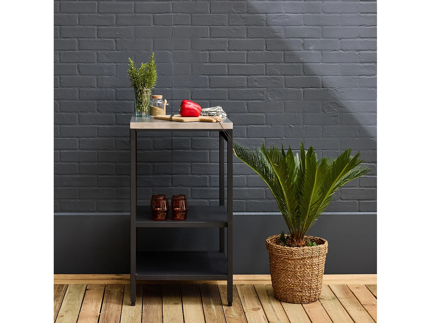 Cuisine d'extérieur en acier noir avec 2 étagères L49cm