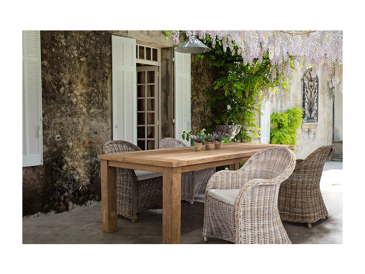 Fauteuil en rotin blanchi et coussin en coton - SAINT TROPEZ