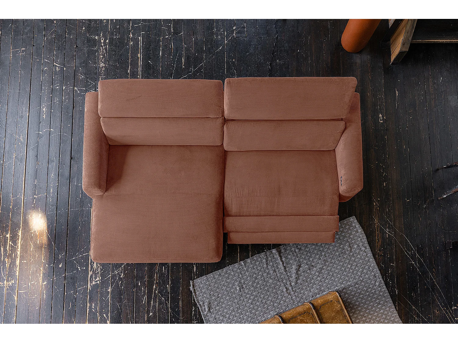 Sofá esquinero - marrón Pana - LAISKA