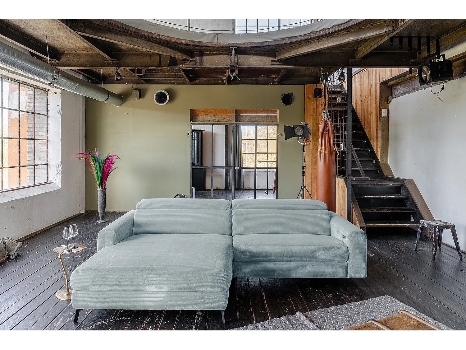 Sofá esquinero - azul claro Pana - LAISKA