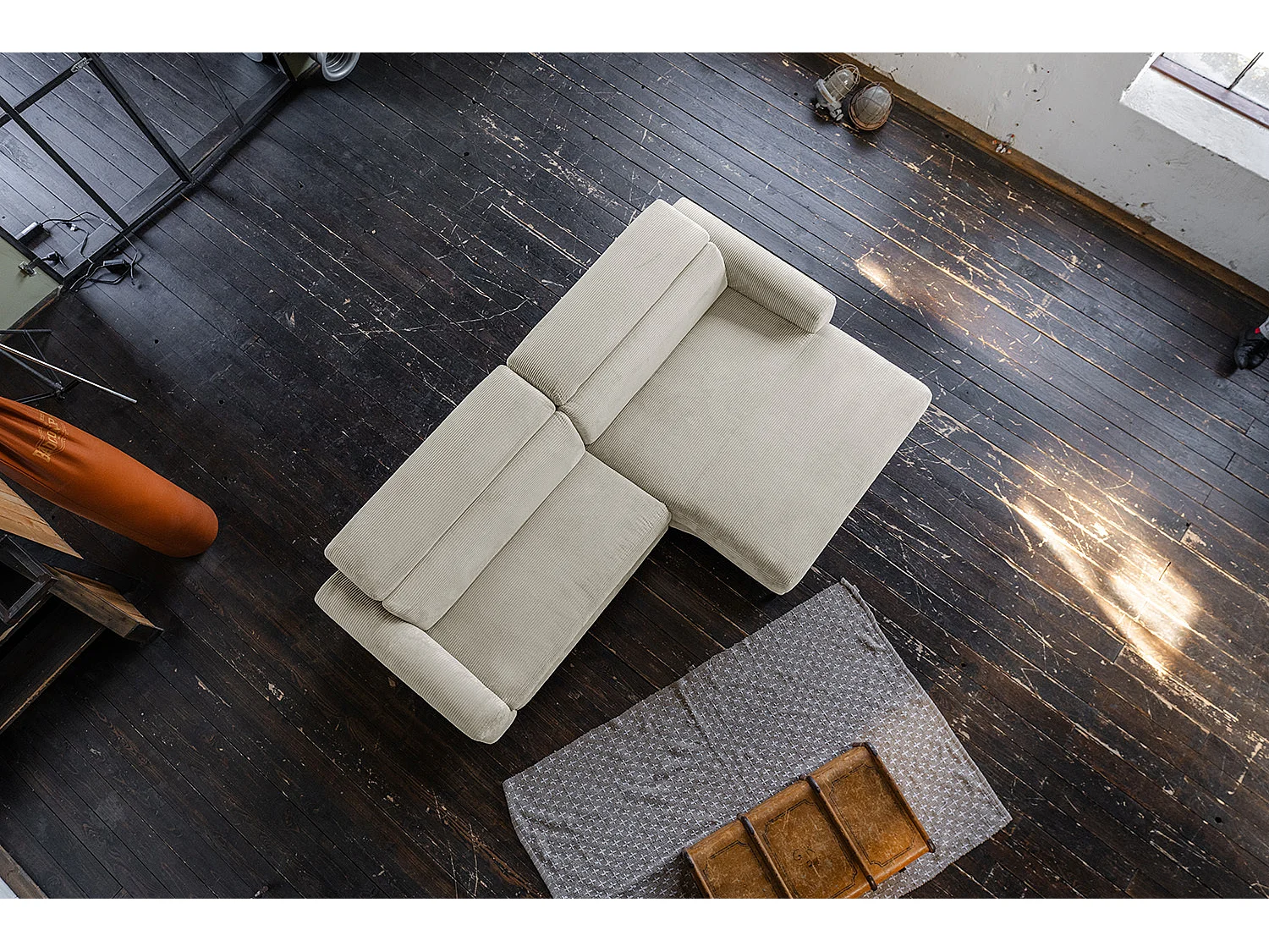 Sofá esquinero - blanco crema Pana - LAISKA