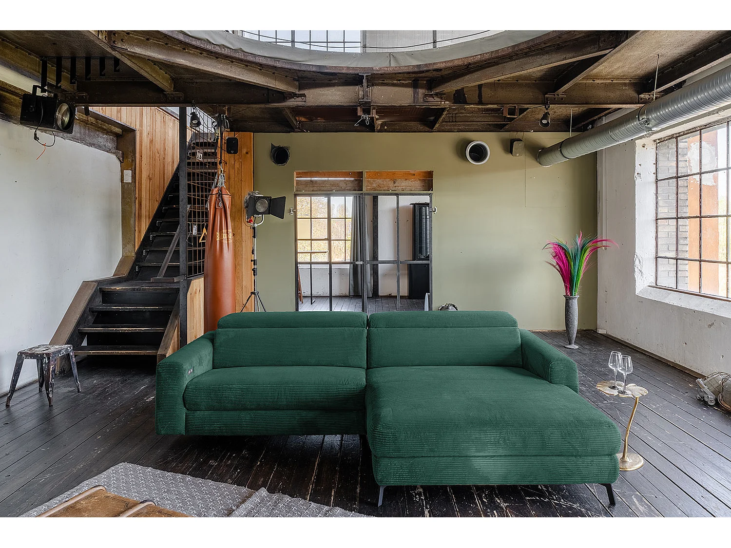 Sofá esquinero - verde esmeralda Pana - LAISKA