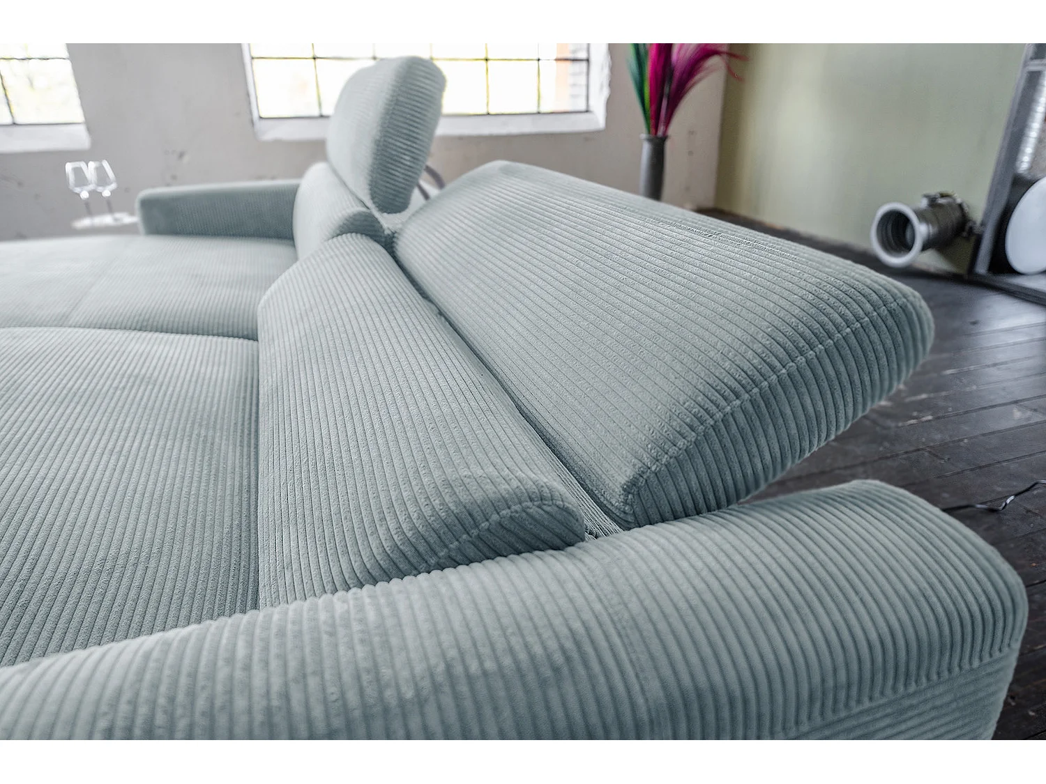 Ecksofa - Hellblau Cord - LAISKA