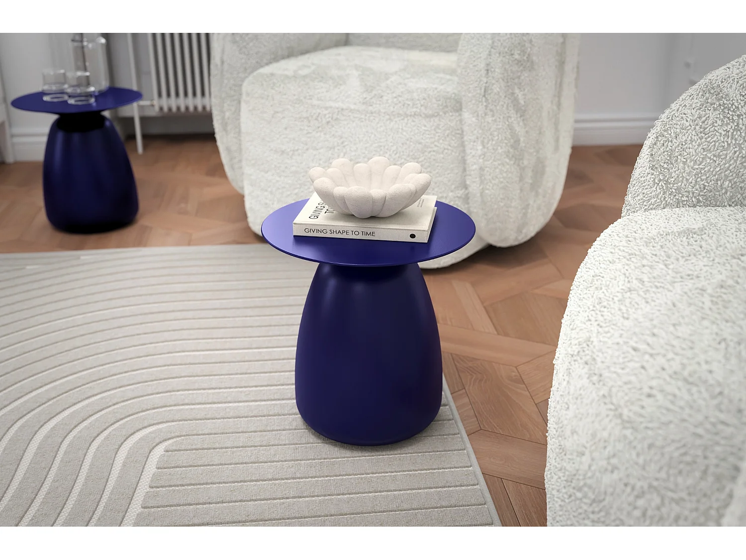 Stolik drewniany różne kolory Kayani Baobab 34, śr. 32,5 cm, granat szlachetny