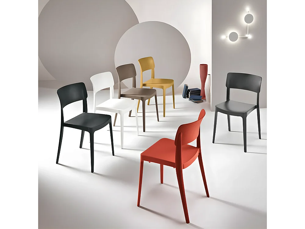 Satz von 4 Stühle "Maribela" stapelbar gelb aus Polypropylen cm 50x51 81h