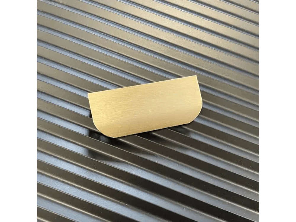 Słupek łazienkowy WENA, ryflowane fronty, Willy, 120x33x33 cm, Kaszmir/Orzech