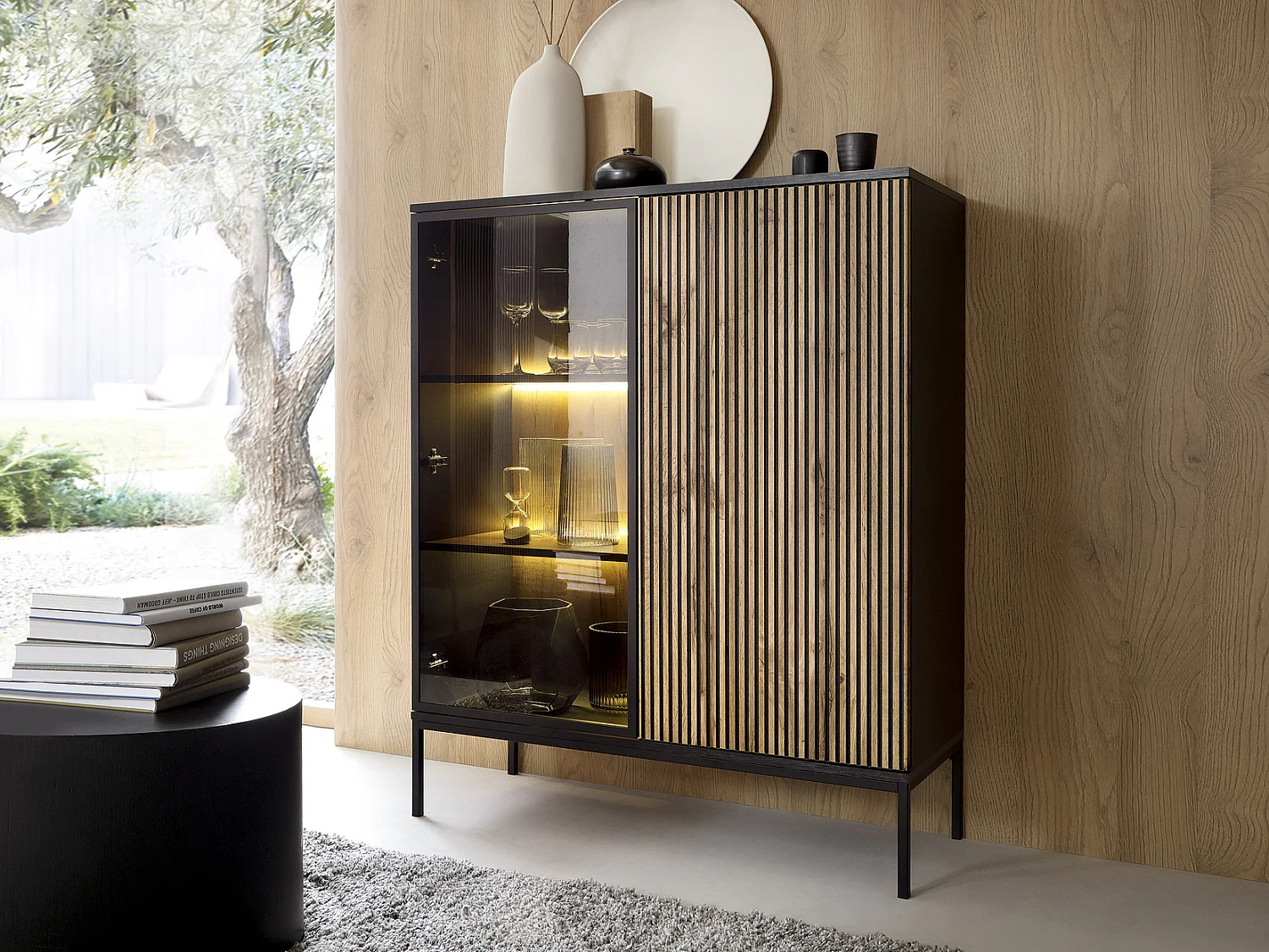 Vitrine en verre loft avec éclairage LED Haller - Commode 100 cm, 2 Portes, Loft, Industriel (Noir + Marron)