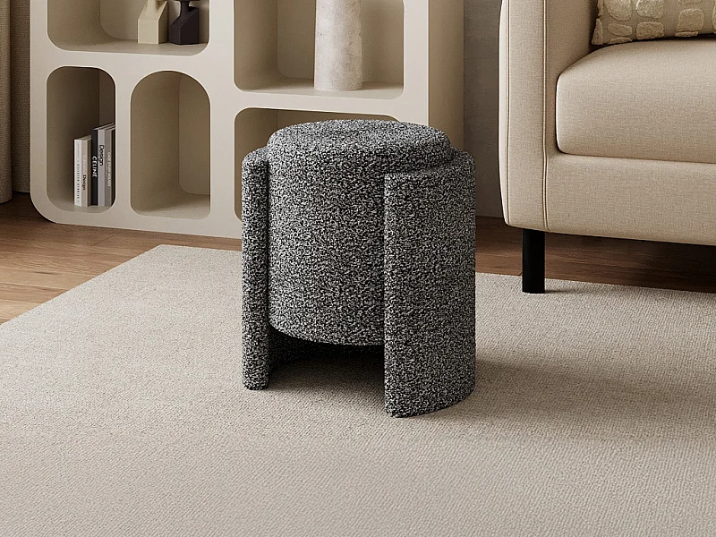 Pufa z tkaniny z bukli w kolorze ecru i czarnym MIALARA