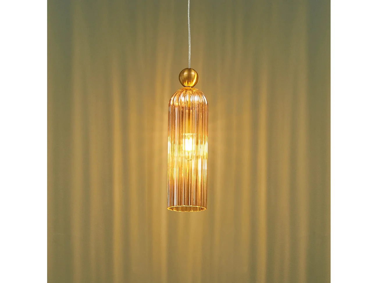 Suspension dorée verre ambré et cannelé - Leonora