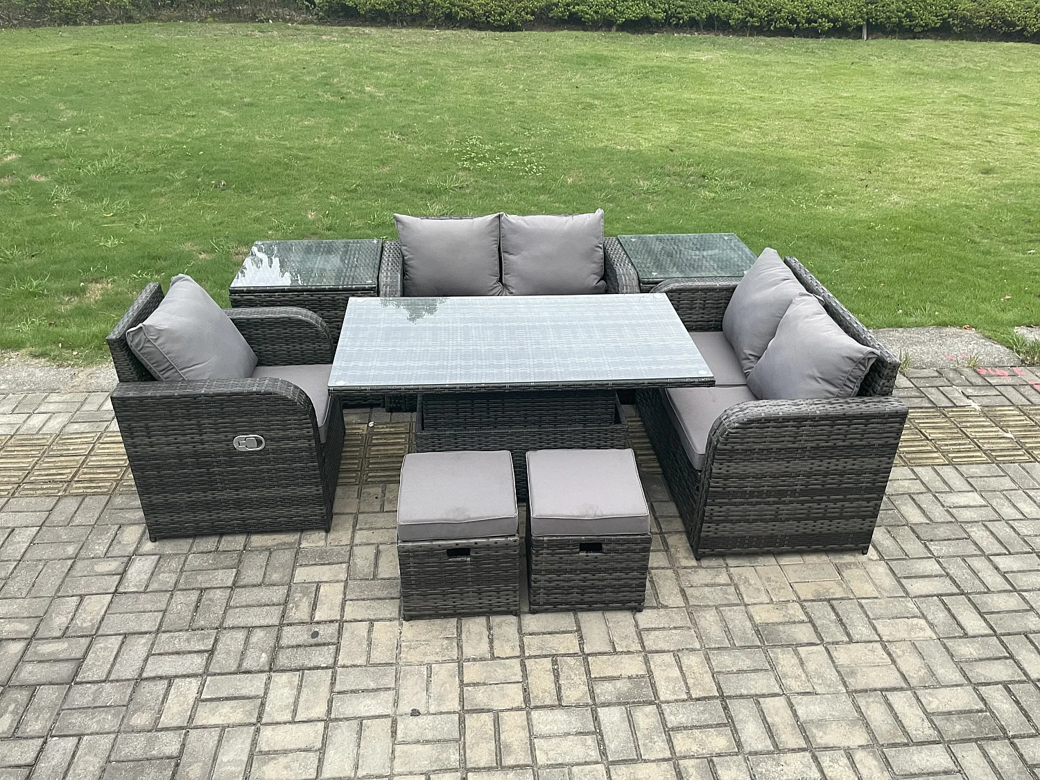 7-Sitzer Polyrattan Gartenmöbel Set mit Esstisch Hocker