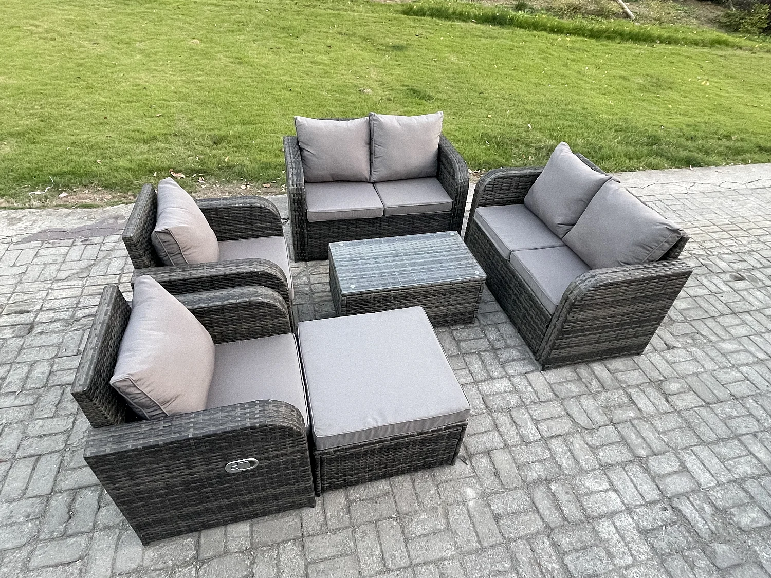 7-Sitzer Rattan Gartenmöbel Set mit Tish Sofa Dunkelgrau