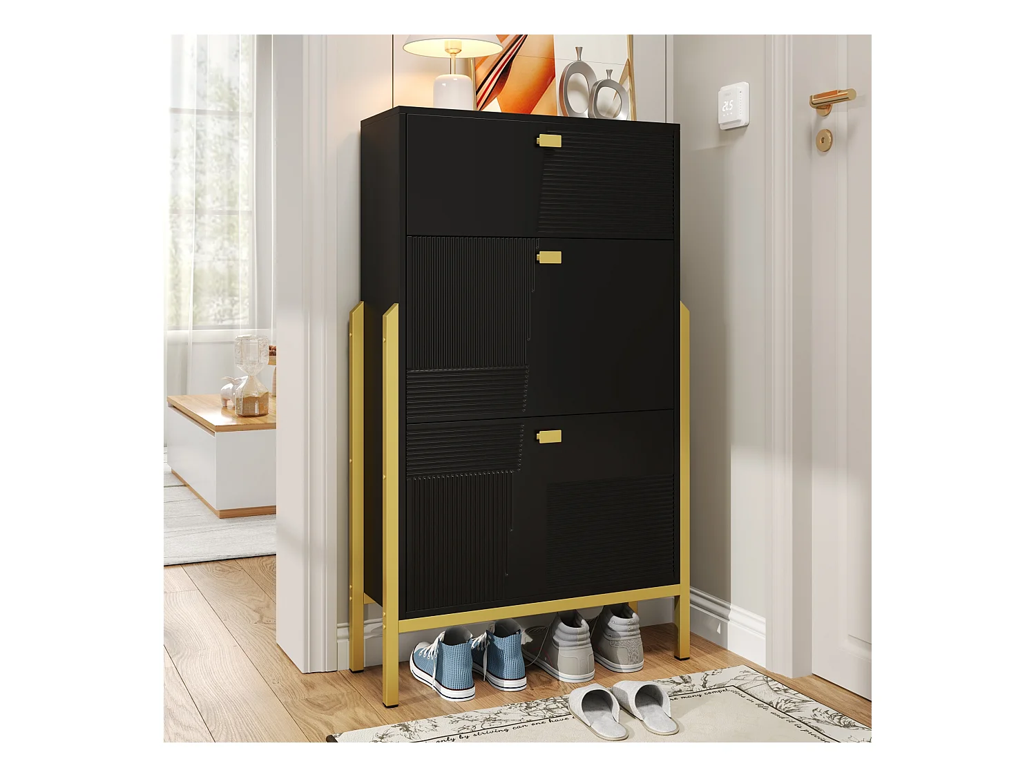 Zapatero con 2 puertas y 1 cajón - 65 x 25 x 120,5 cm - Tiradores y patas dorados - Tablero de partículas - Negro