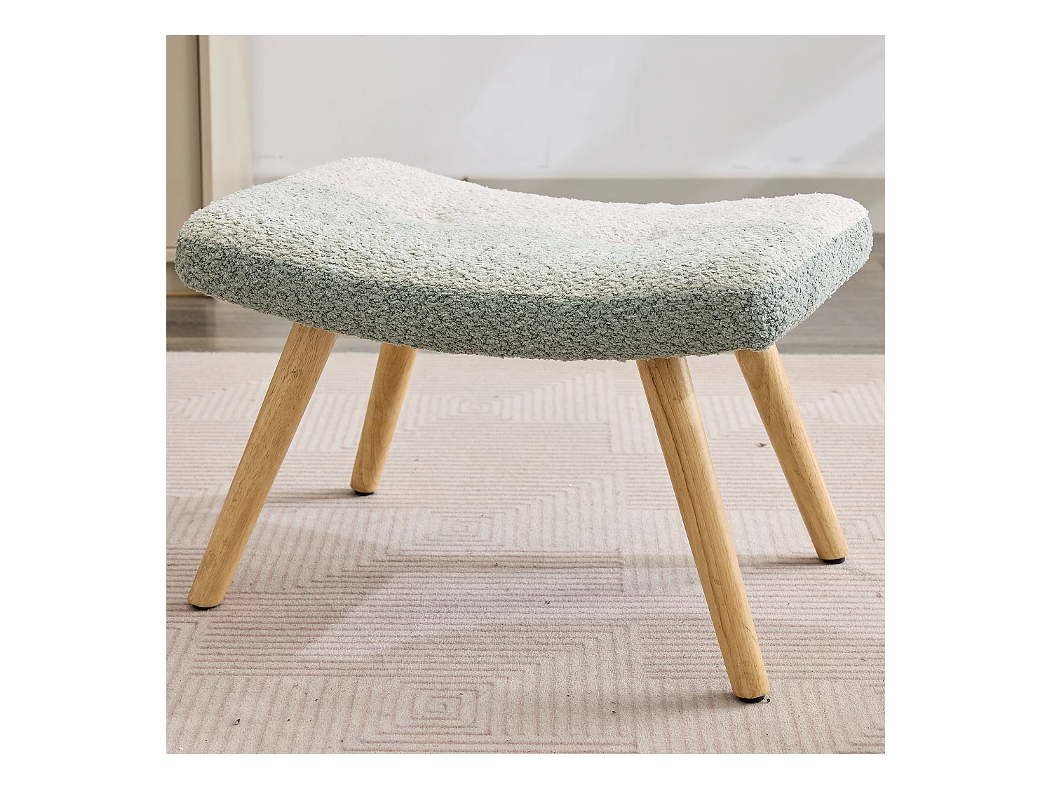 Schaukelstuhl aus Bouclé-Stoff mit Fußstütze und Kopfstütze - 65,5 x 83 x 95 cm - Mehrfarbig