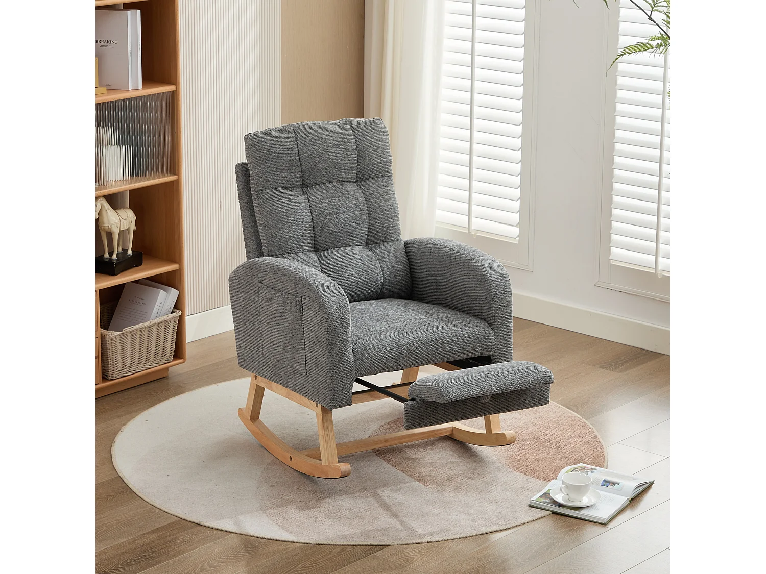 Teddy Velvet Schommelstoel met Voetenbank en Armleuningen - 132 x 50 x 99 cm - Massief Houten Frame - Grijs