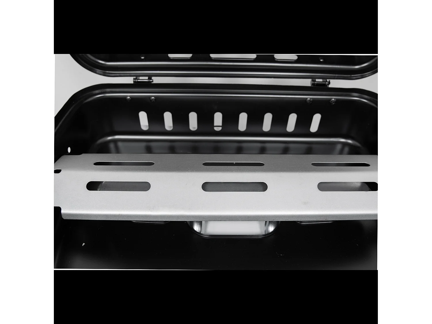 Barbecue A Gas Con Fuoco Bruciatore Laterale BBQ Coperchio Termometro Griglia Grill Ruote Compatto In Acciaio Giardino Esterno 112x52.5x96.5 Cm Nero