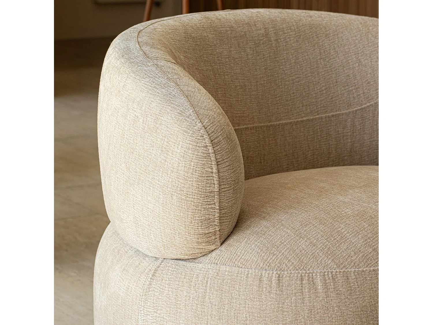 Now's Home - Fauteuil Pivotant En Velours Texturé Beige 82x85x72cm Glove