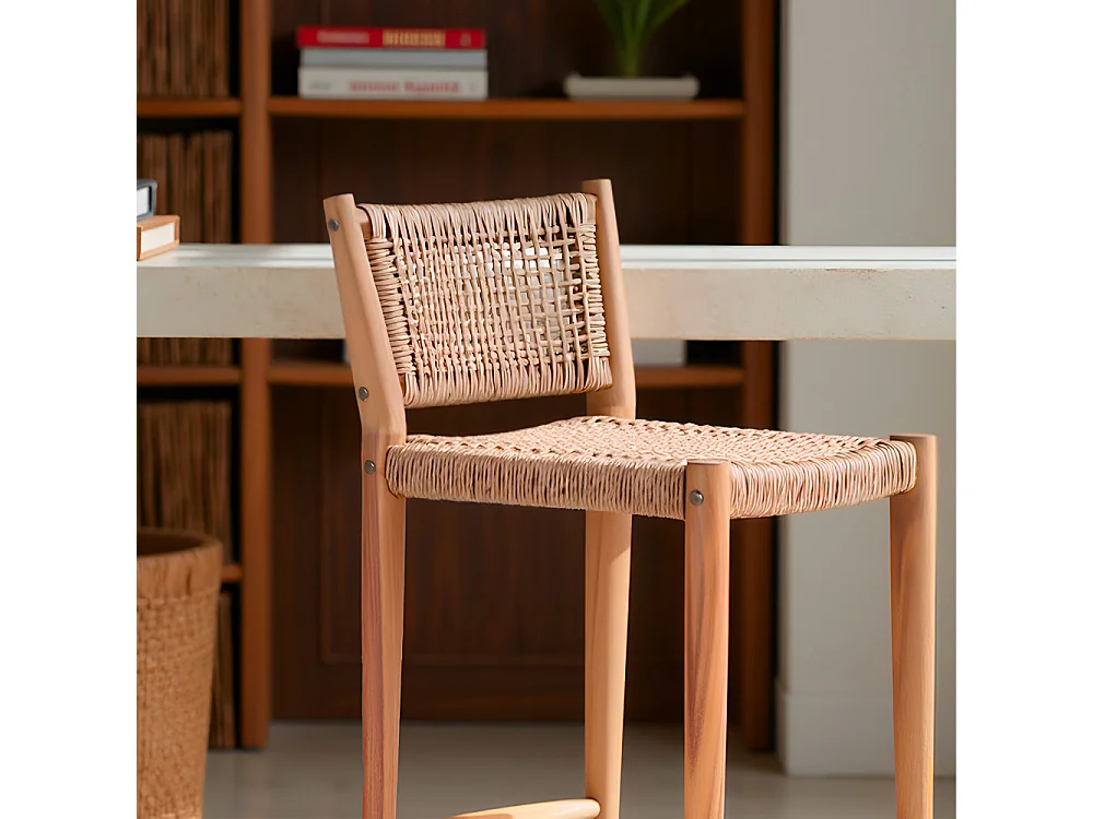 Nuri - Lot de 2 tabourets de bar intérieur/extérieur en bois d'acacia et résine tressée H66cm - Bois clair