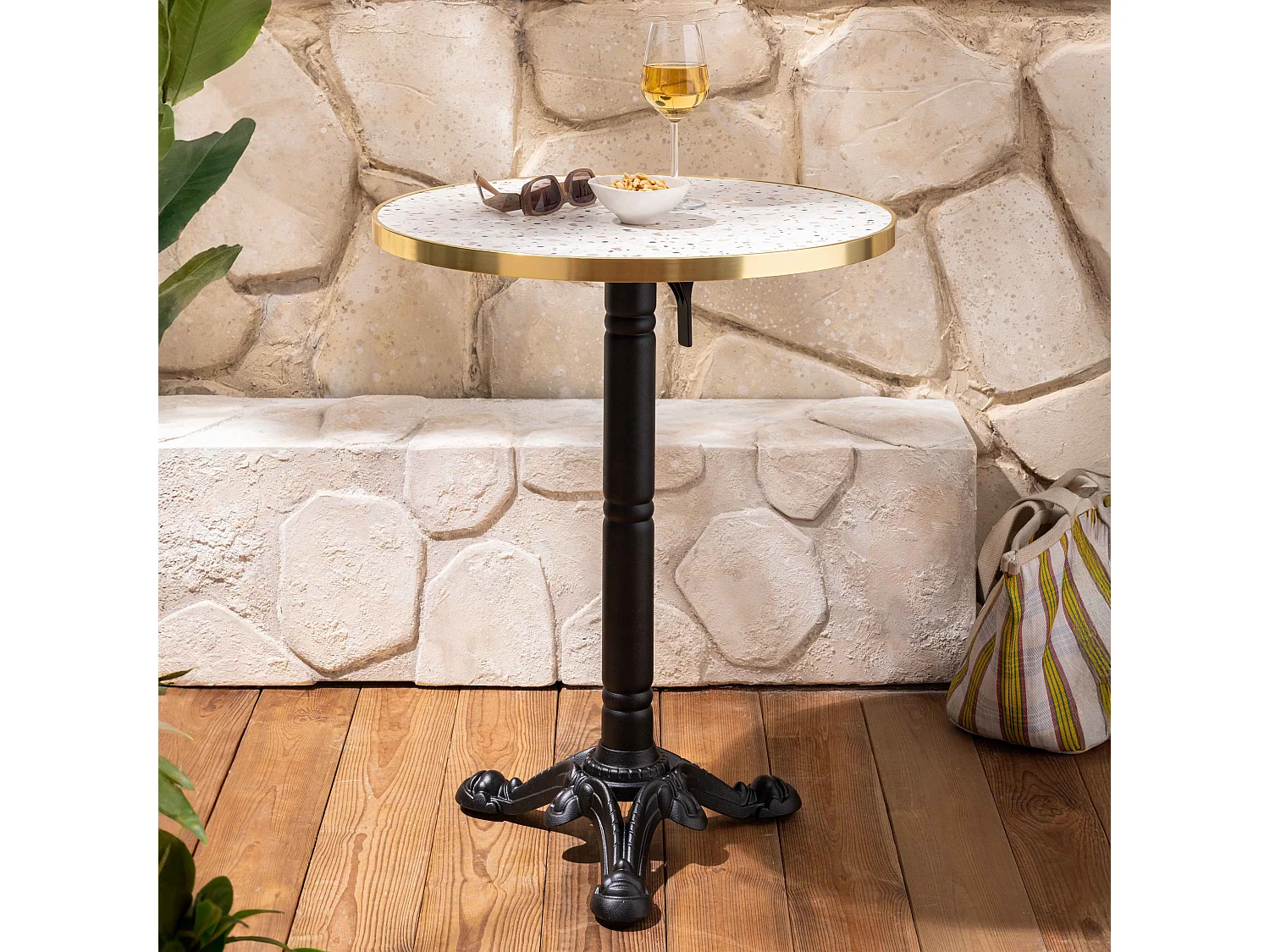 Ronde tafel 60 cm kantelbaar terrazzo/goud en zwarte voet