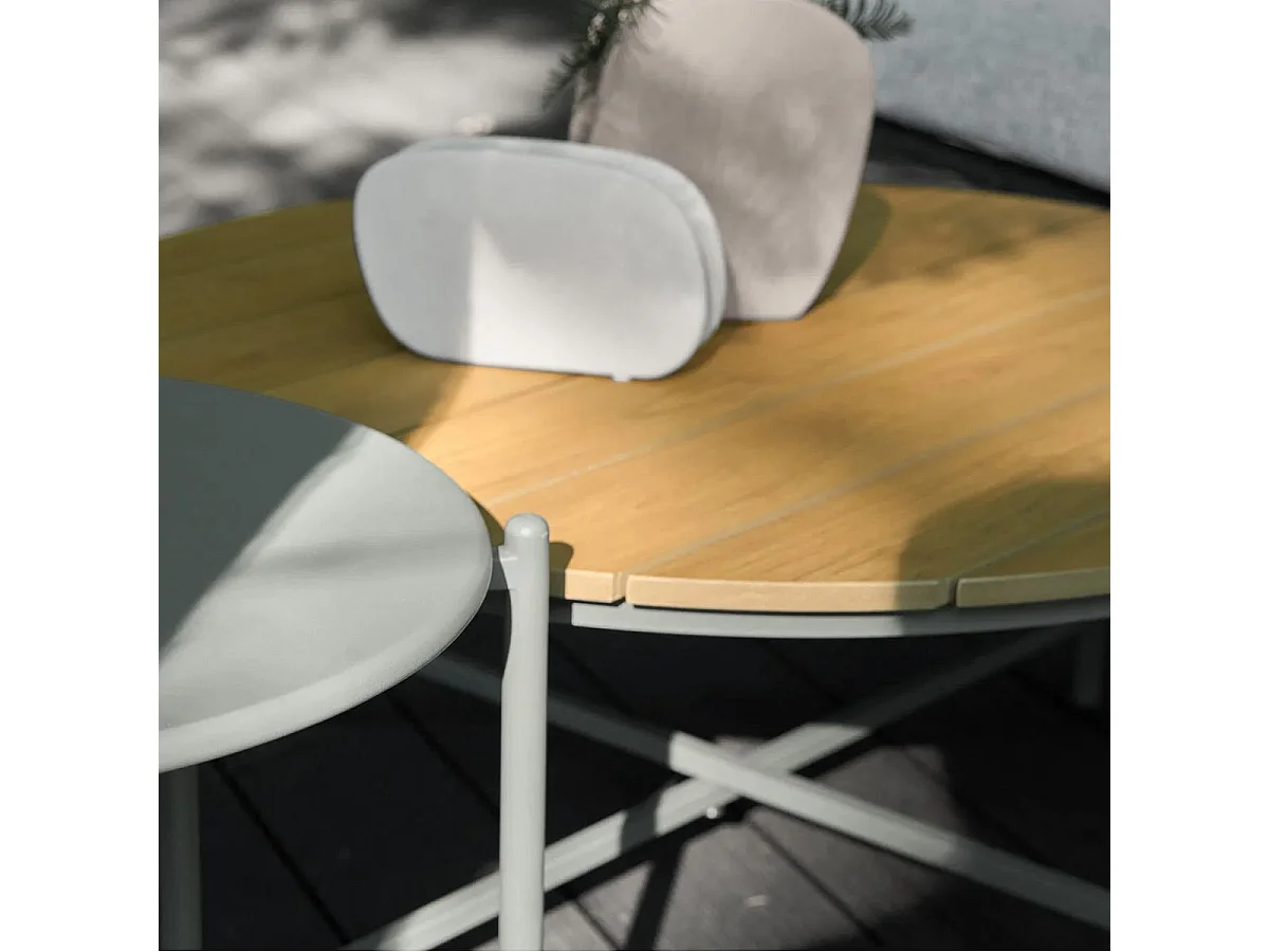 NOALIA - Salon de Jardin Complet Tables Gigogne Beige en Acier et Imitation Rotin