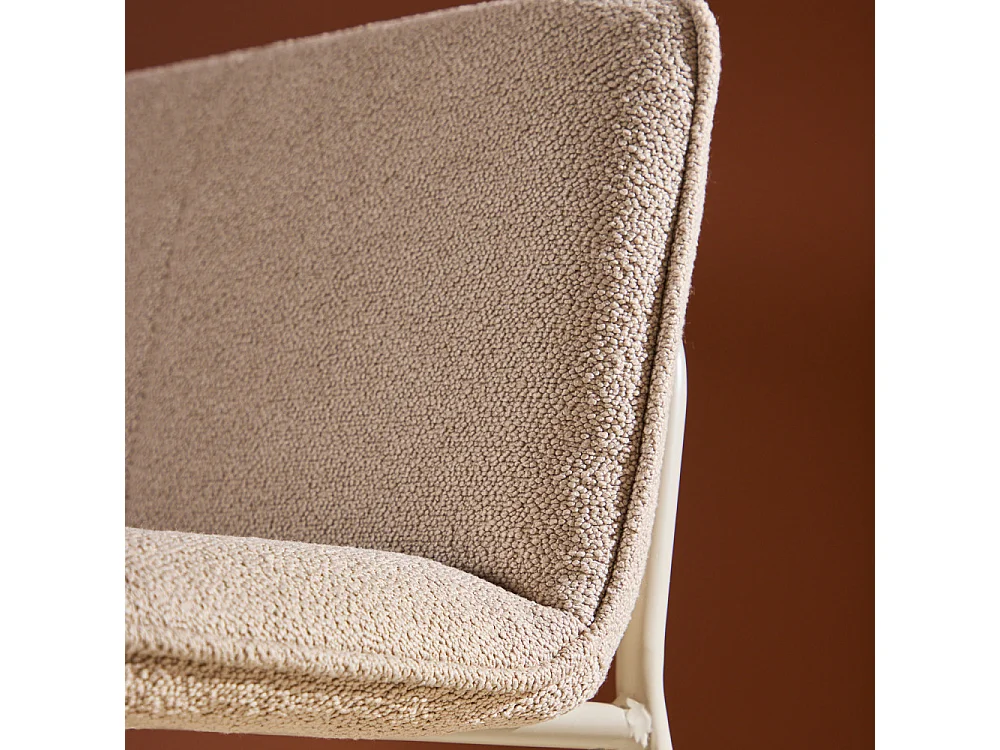 Bisbee - Lot de 2 tabourets de bar en tissu bouclette pieds beiges H65cm - Beige