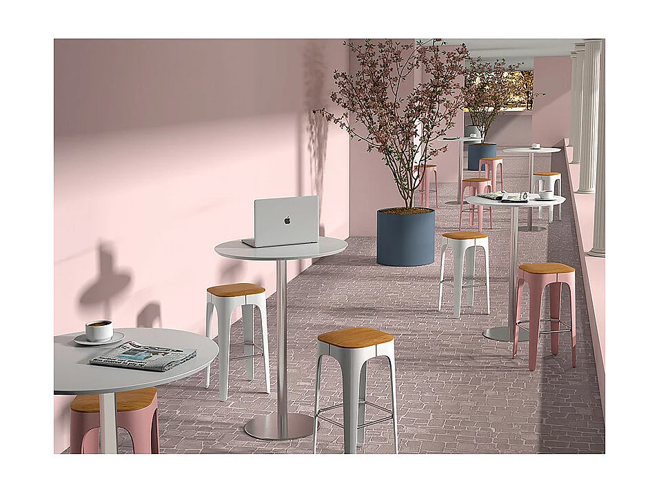 Tabouret structure blanche en résine, assise en bois clair - Hauteur 72,5 cm